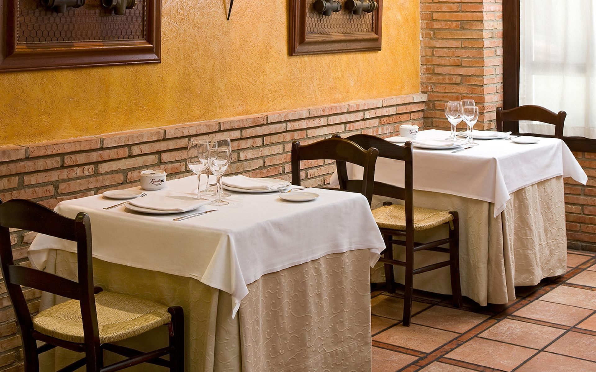 Nh Logrono Herencia Rioja Restaurang bild